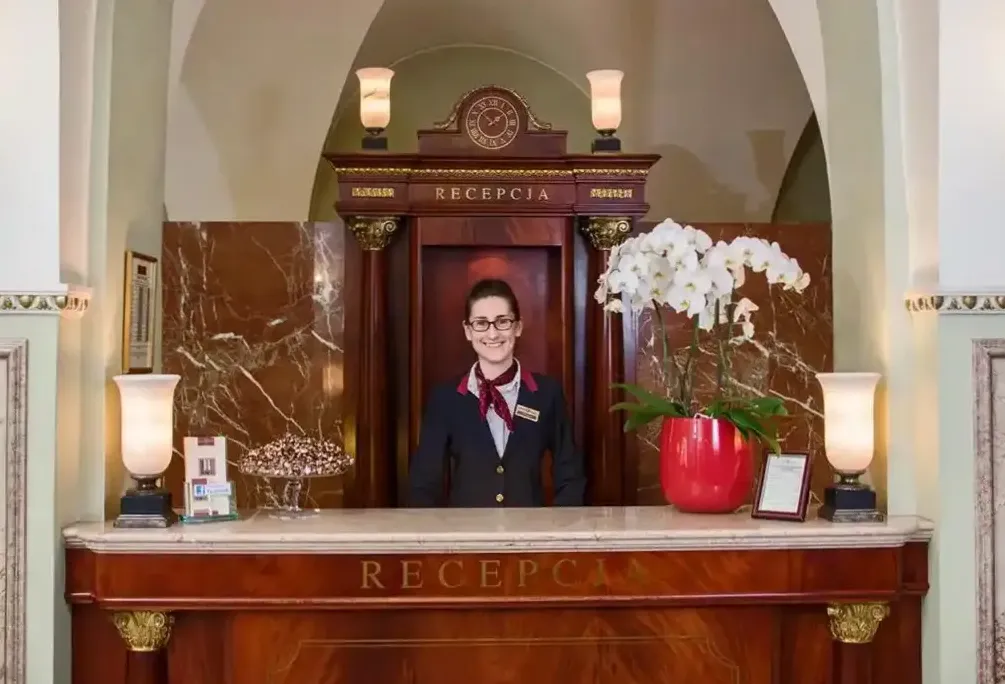 Sala balowa w dekoracji ślubnej